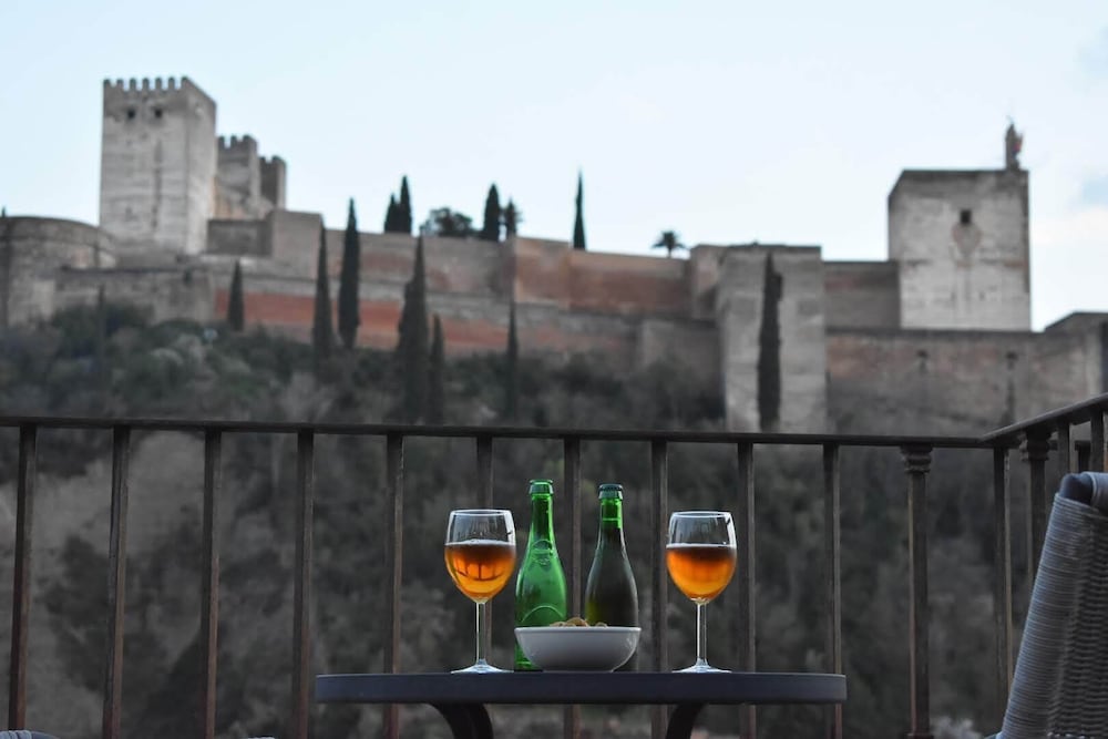 Apartamentos Alhambra 4/75