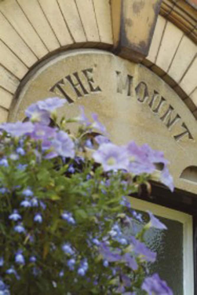 The Mount Guest House 2/9