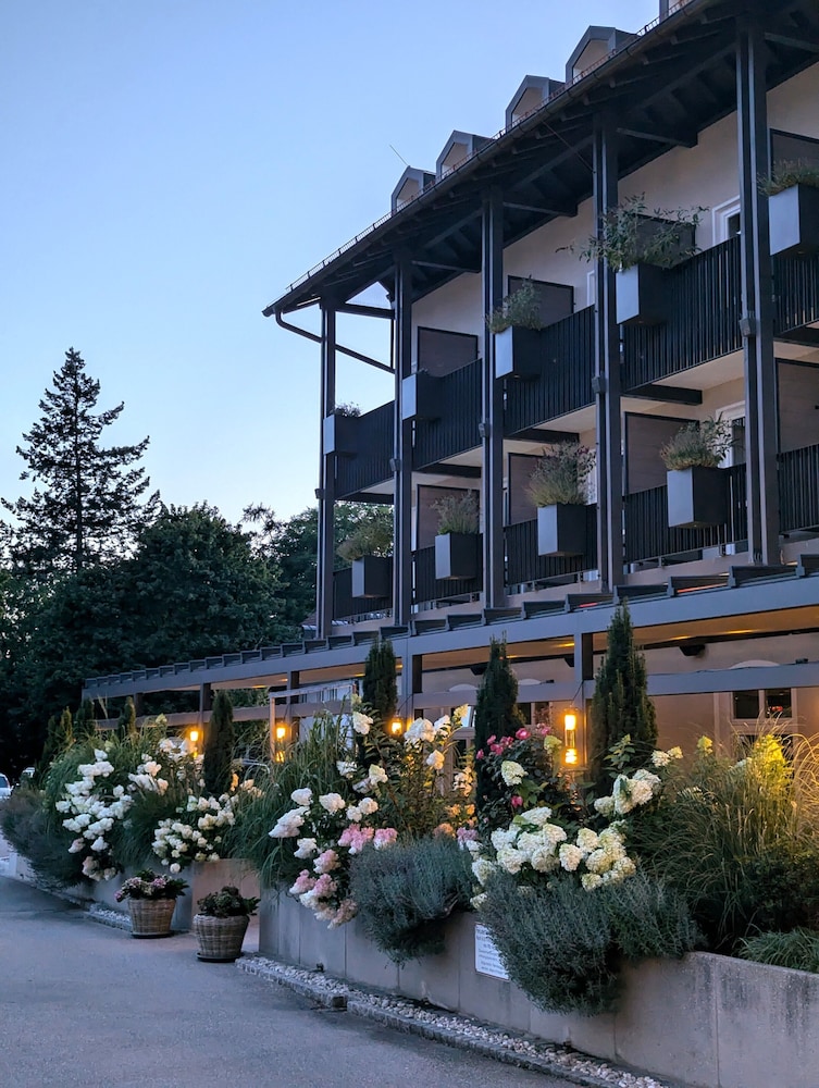 Bauer Hotel Restaurant 3/73