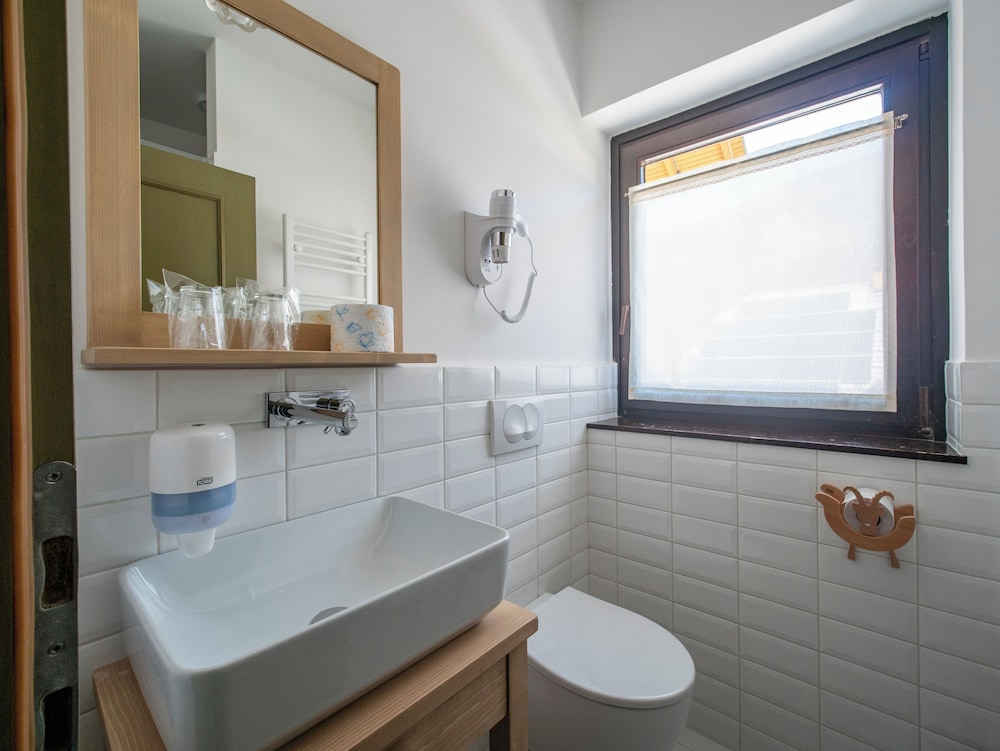 غرفة بسرير بطابقين، Apartment House Berghi Ii 10/10