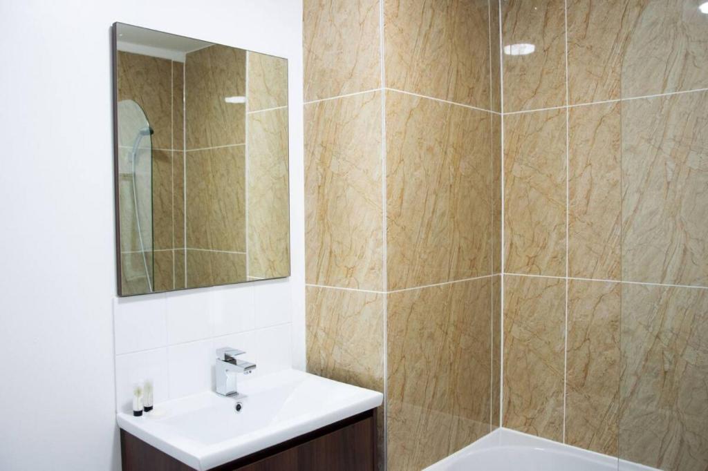 OYO Belvoir Hotel 35/39