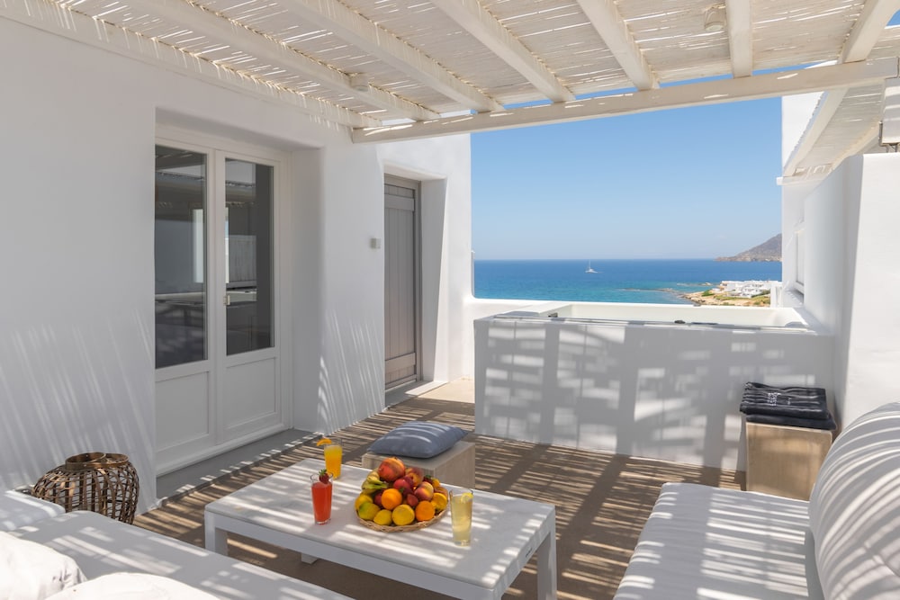 Milos Breeze Boutique Hotel 31/50