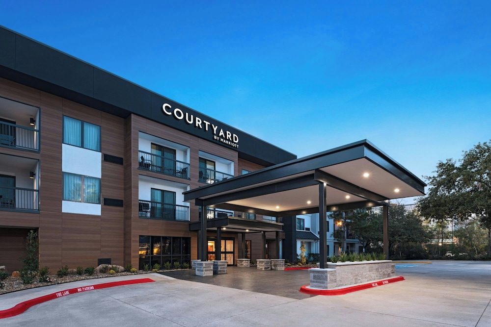 Courtyard Houston The Woodlands 48/51