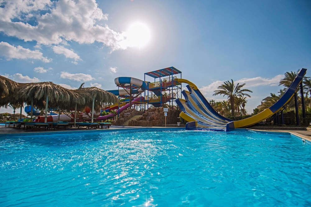 SUNRISE Aqua Joy Resort 53/64