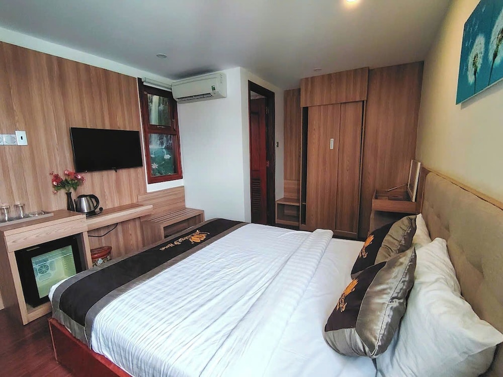 غرفة ديلوكس بسرير كوين بإطلالة على المدينة، Sen Vang Luxury Hotel 3/10