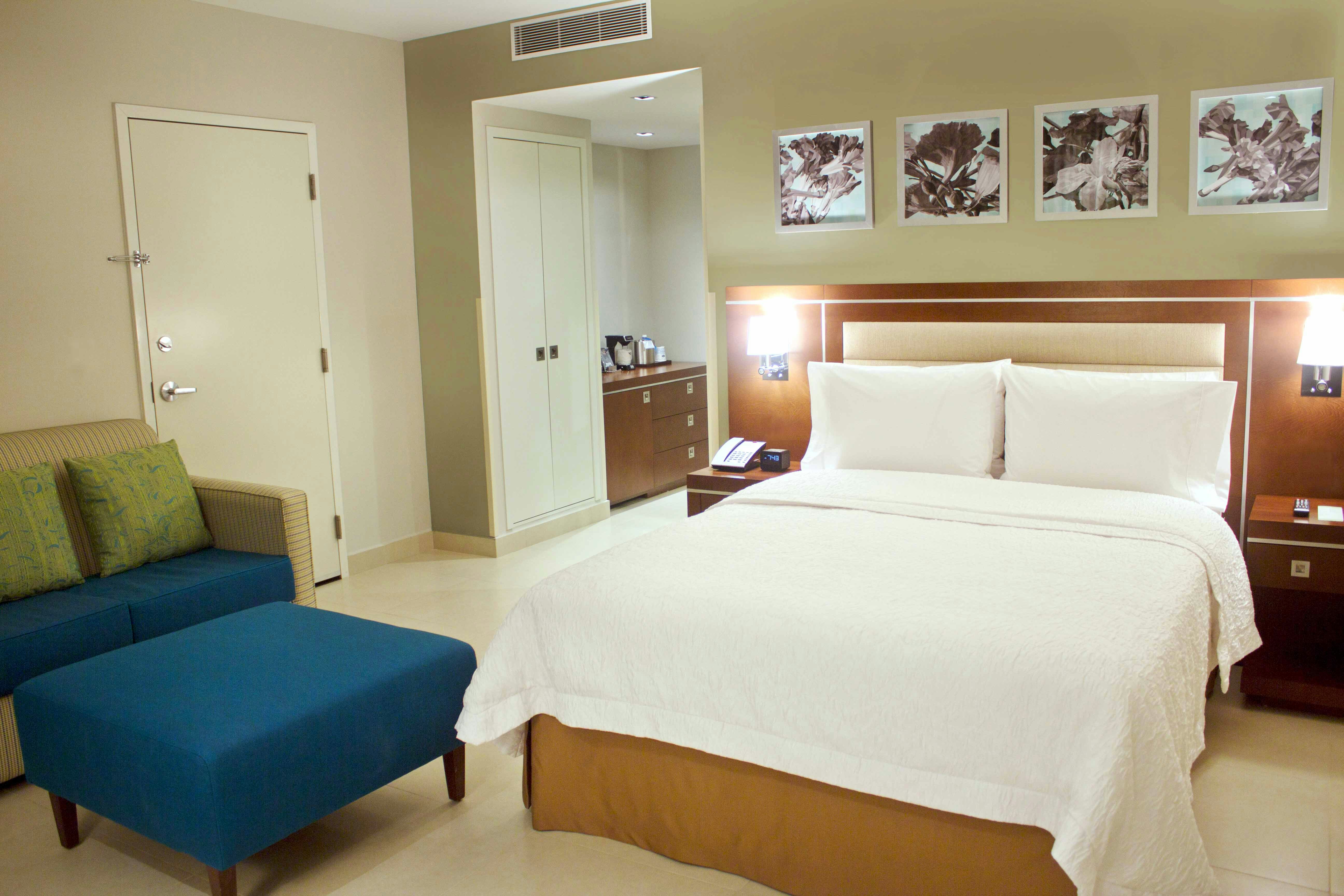 Hampton Inn by Hilton Merida 7/40