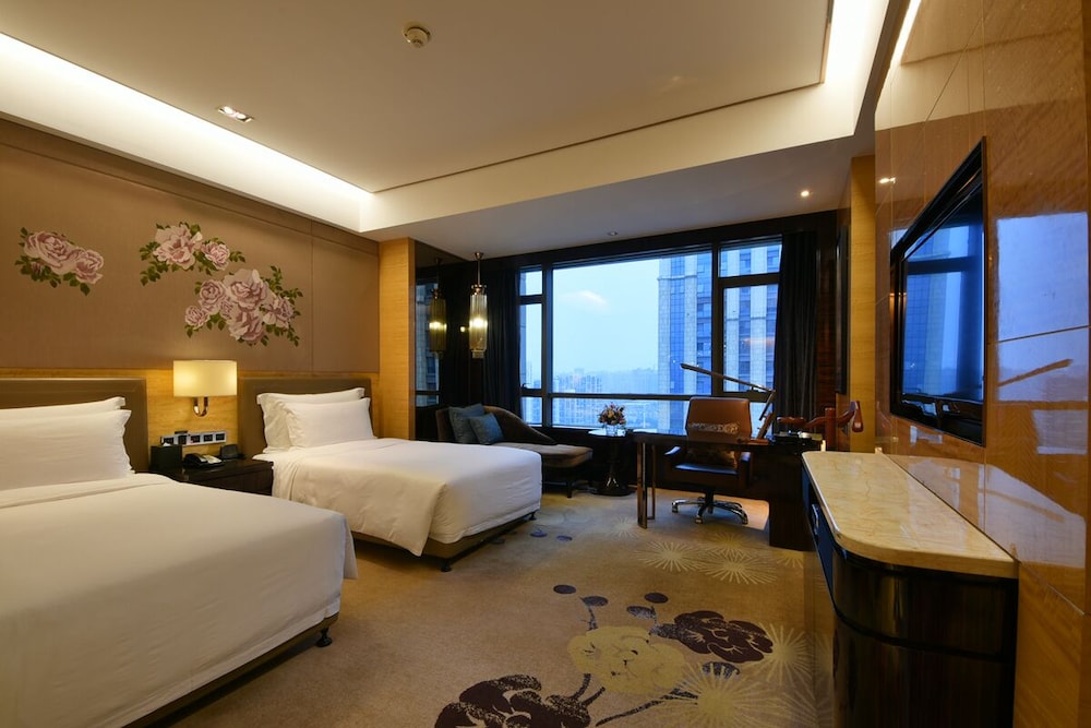 غرفة كلاسيكية بسريرين منفصلين مع دخول صالة النادي، INTERCONTINENTAL SHIJIAZHUANG 2/6