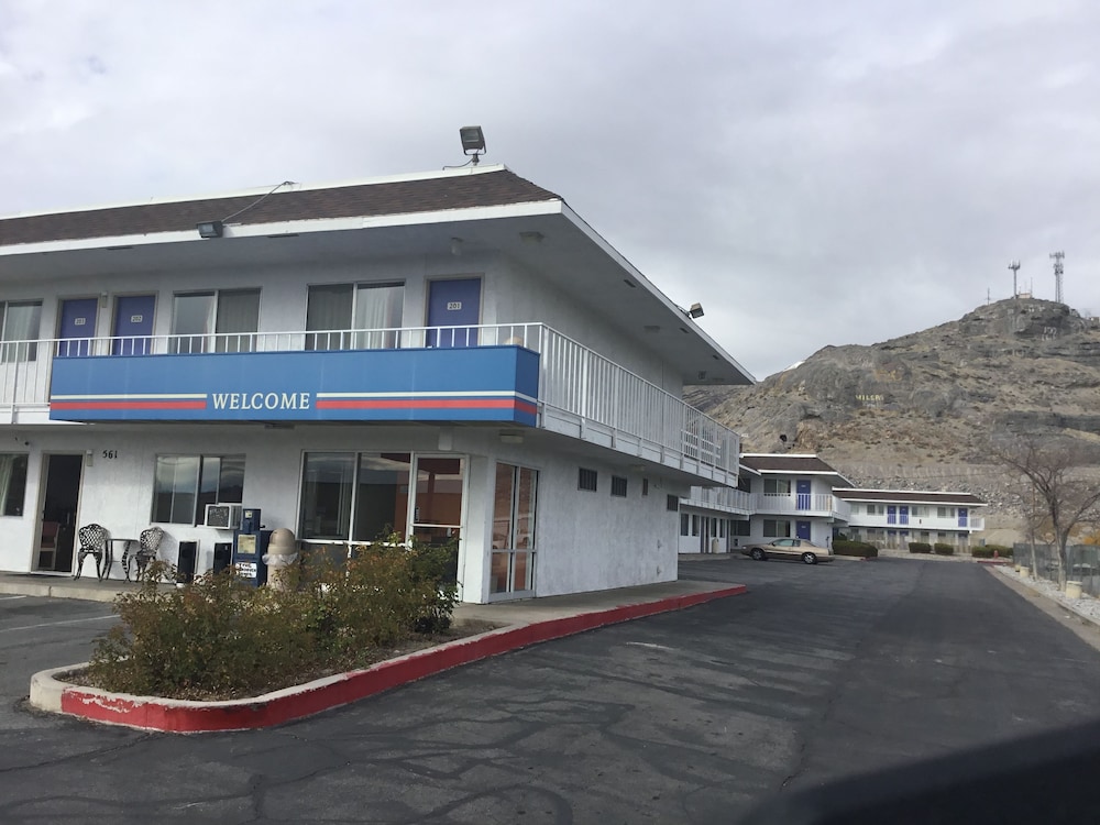 Motel6 Wendover, UT 8/45