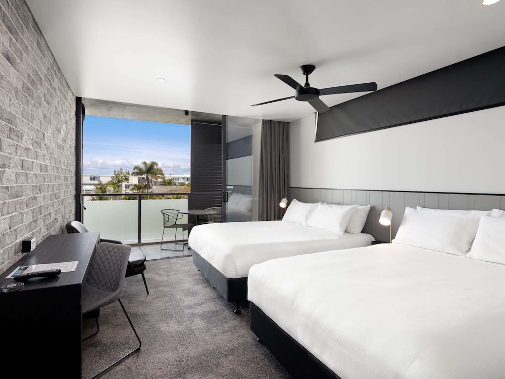 The Sebel Brisbane Margate Beach 24/57