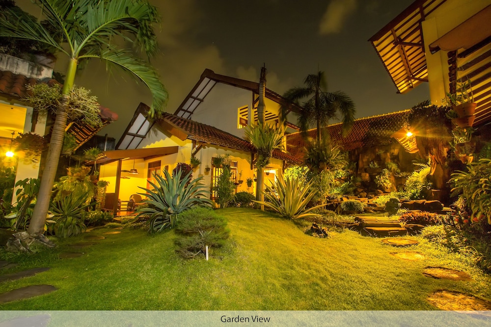 Duta Guest House 38/48