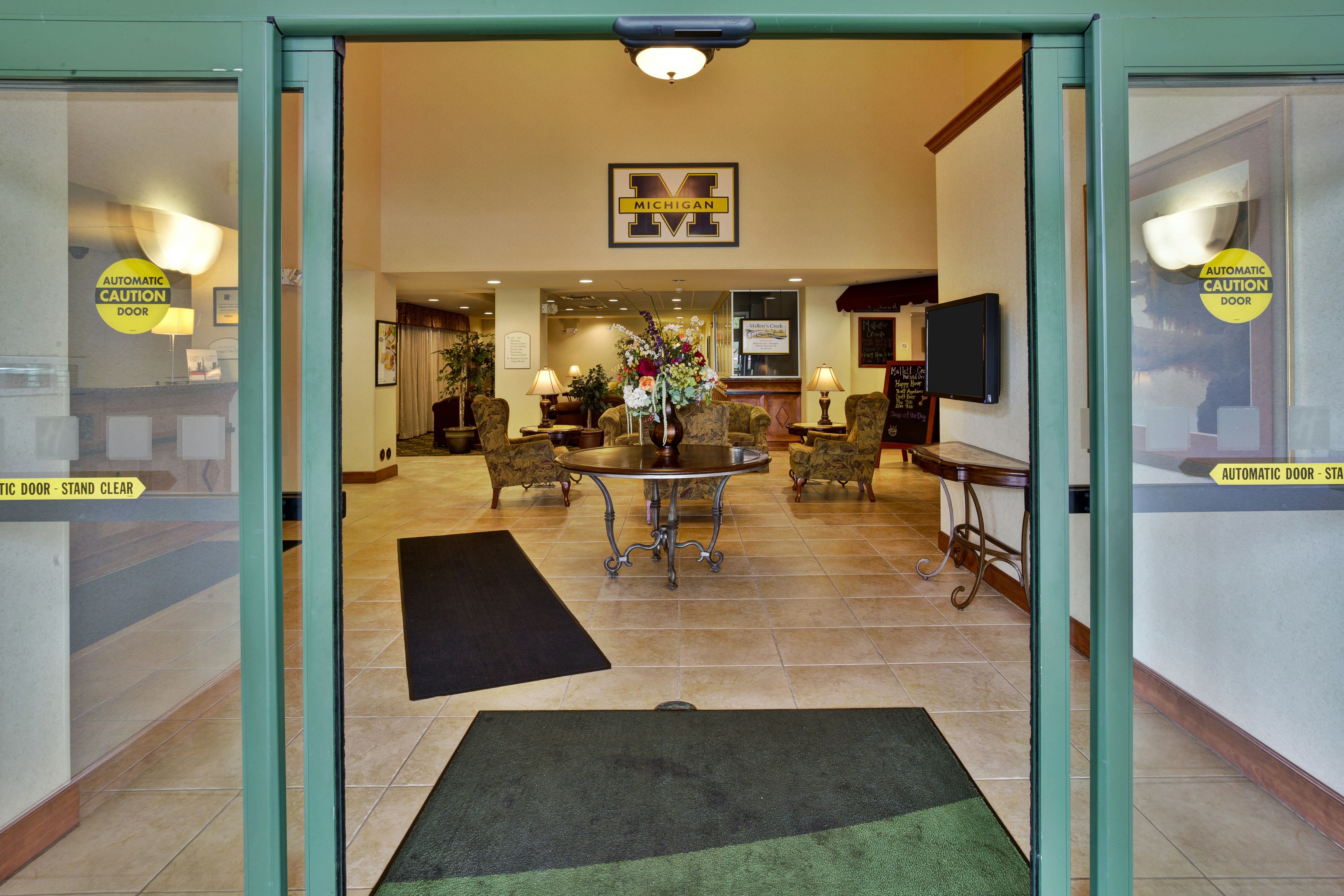 Holiday Inn Hotel Suites Ann Arbor Univ Michigan 62/73