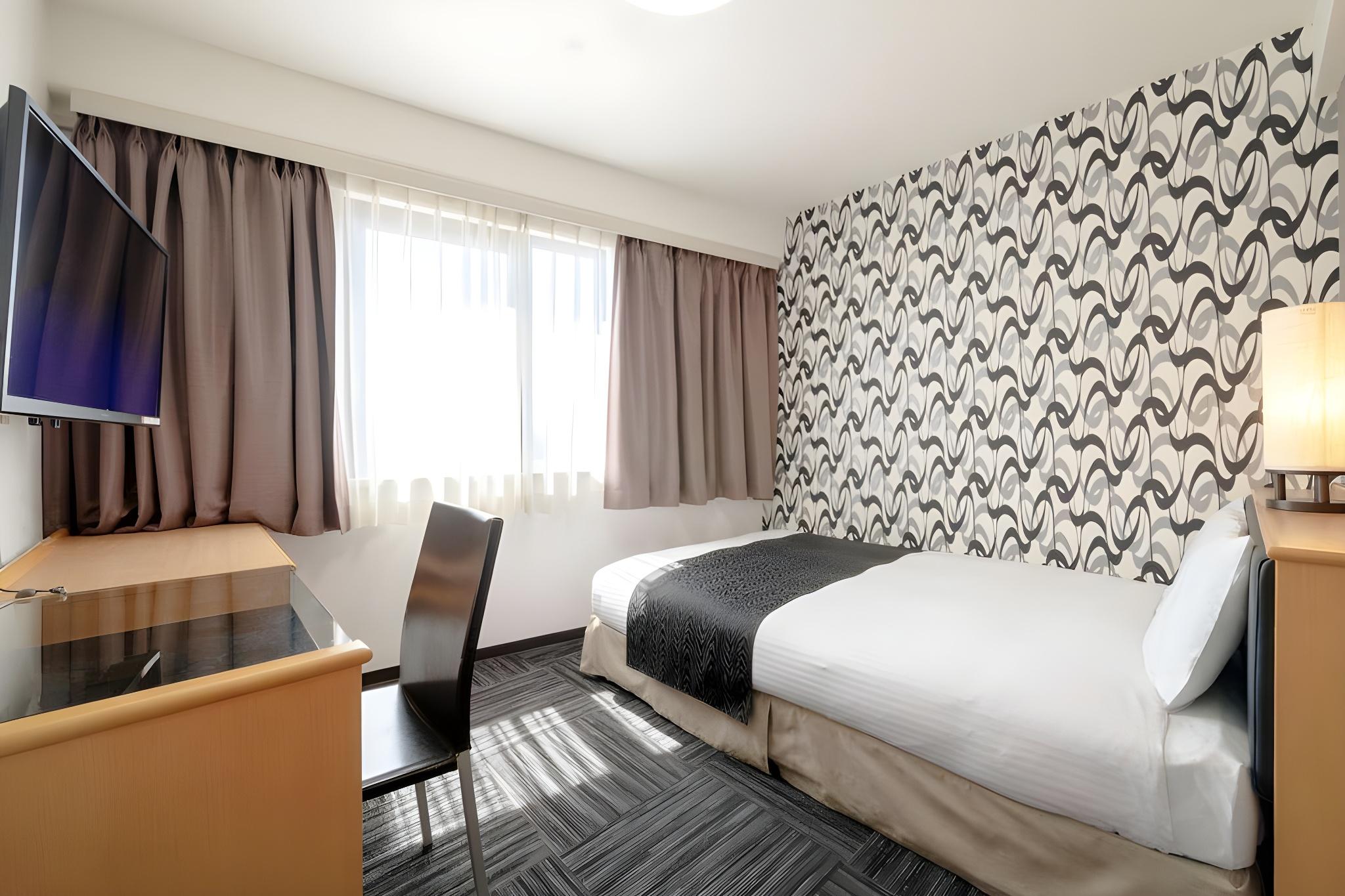Semi Room, Standard, Semi Double Bed, Smoking