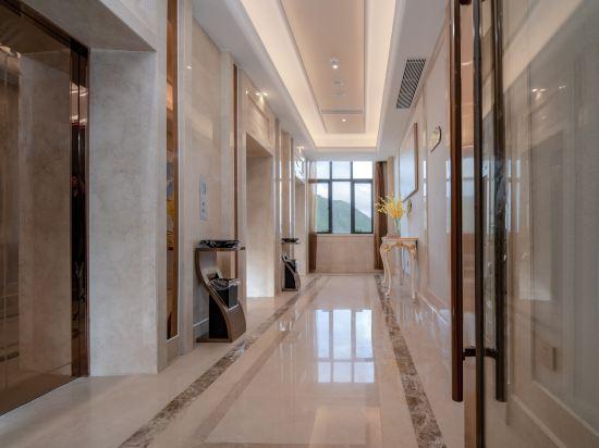 Vienna International Hotel (Zhuhai Gaolangang International) 56/56