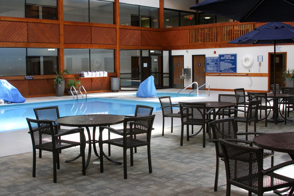 Barkers Island Inn Resort 23/48