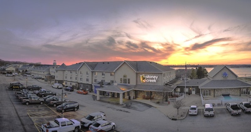 Stoney Creek Hotel Peoria 2/40