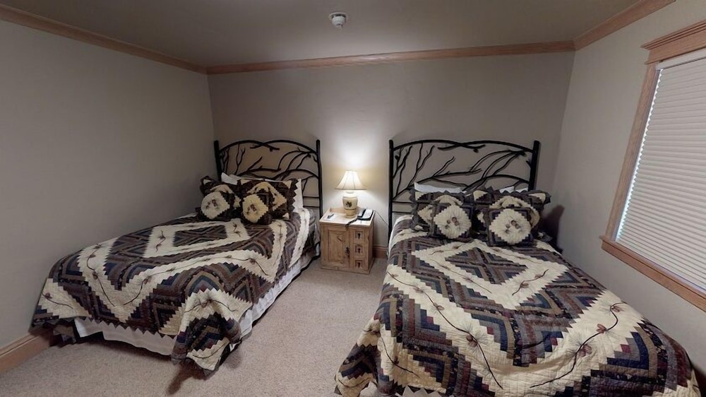 Manor Vail Lodge 21/50