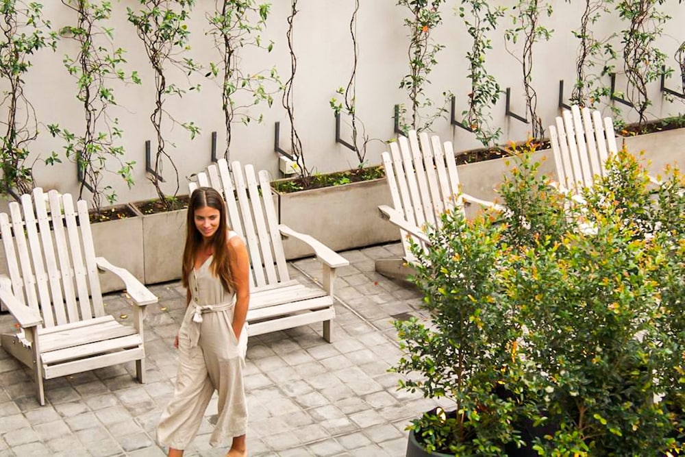 Krista Hotel Boutique 61/65