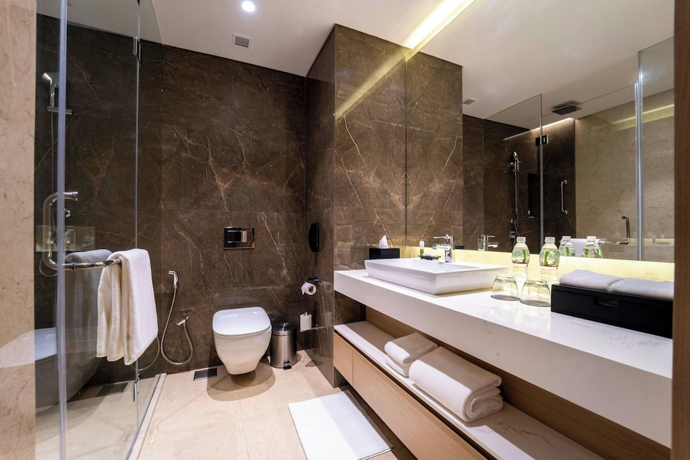 Courtyard By Marriott Vadodara 43/45
