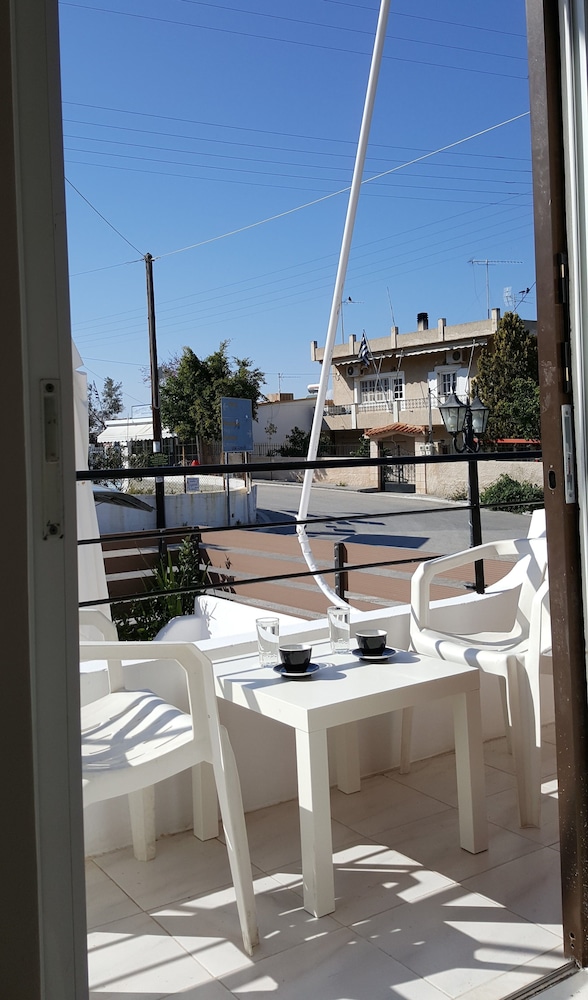 Apostolou Studios 23/37