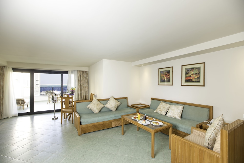 Sunrise Holidays Resort- Adults Only (Plus 16) 40/54