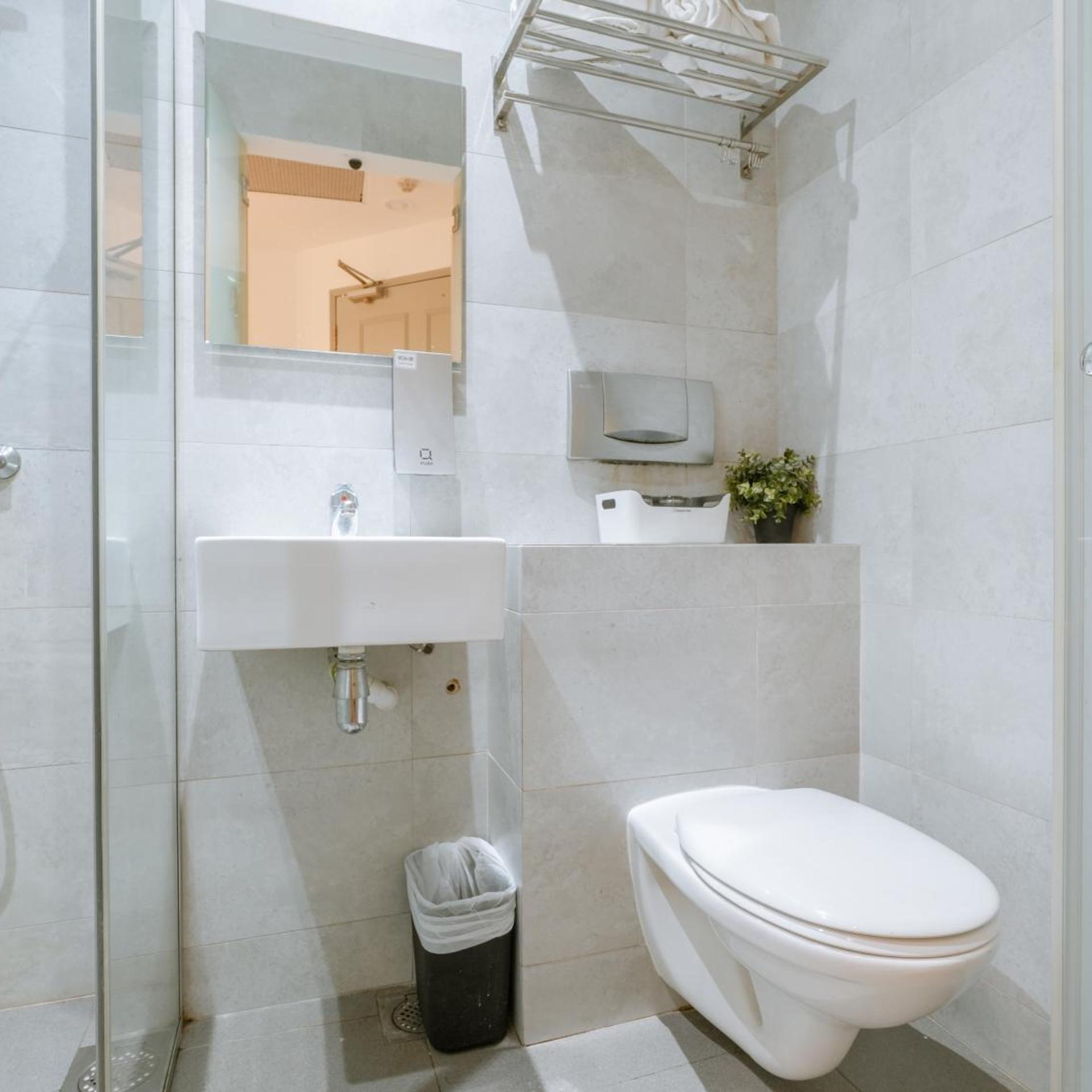 غرفة، REGIN HOTEL 7/10