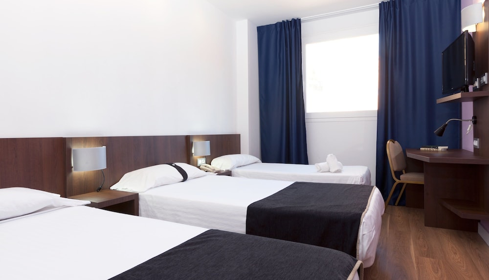Hotel Olympia Universidades 30/62