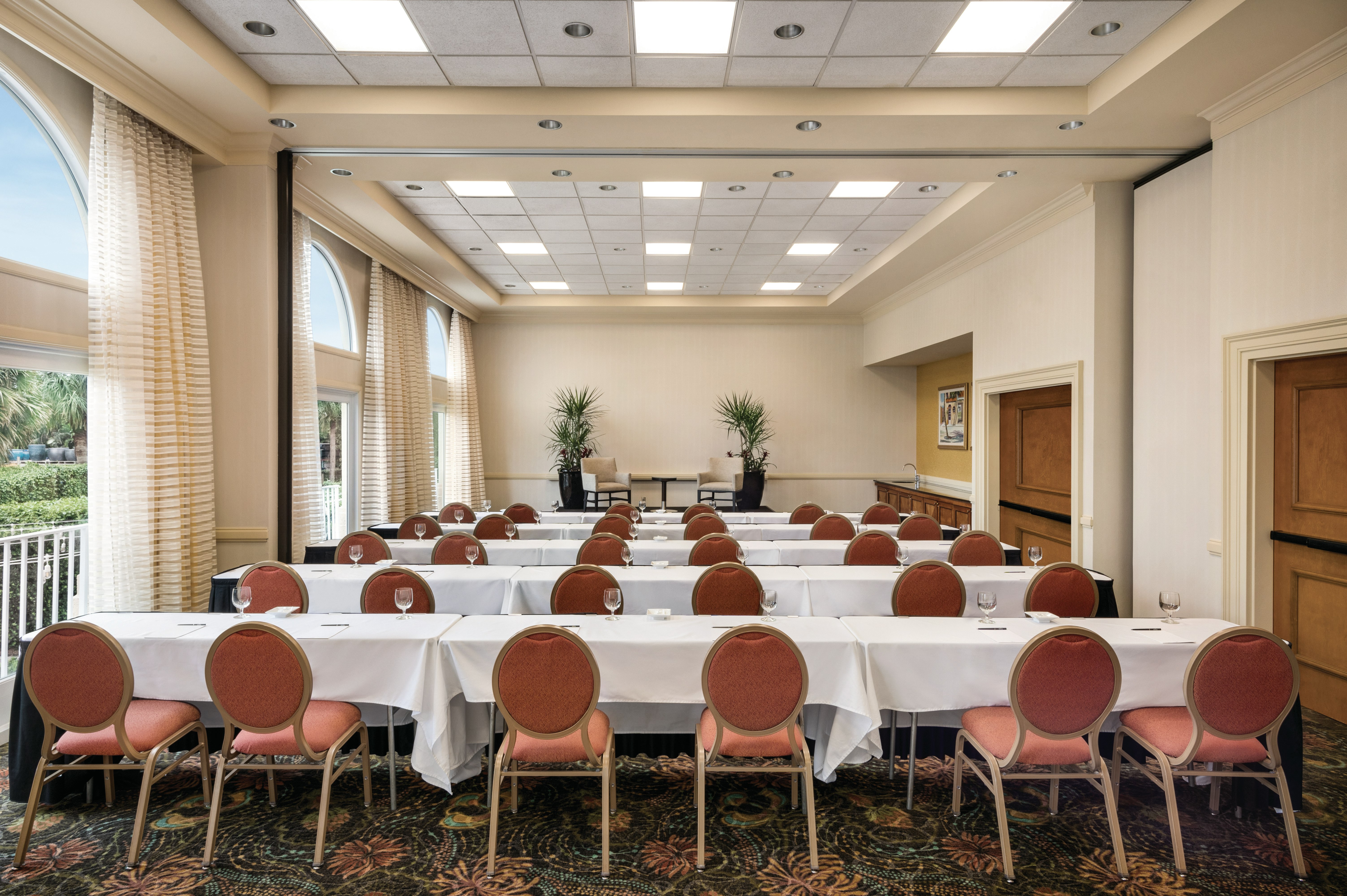Hilton Naples 53/66