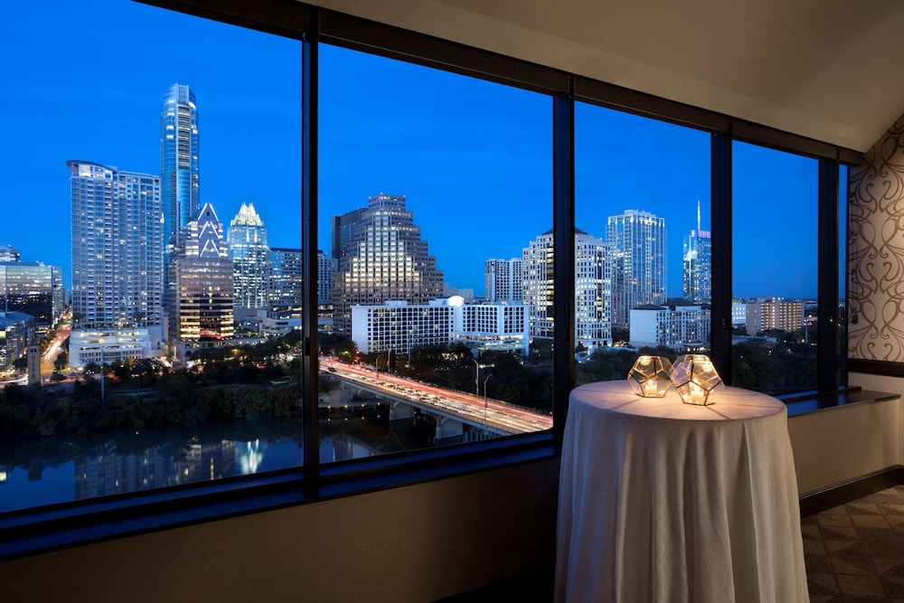 Hyatt Regency Austin 36/77