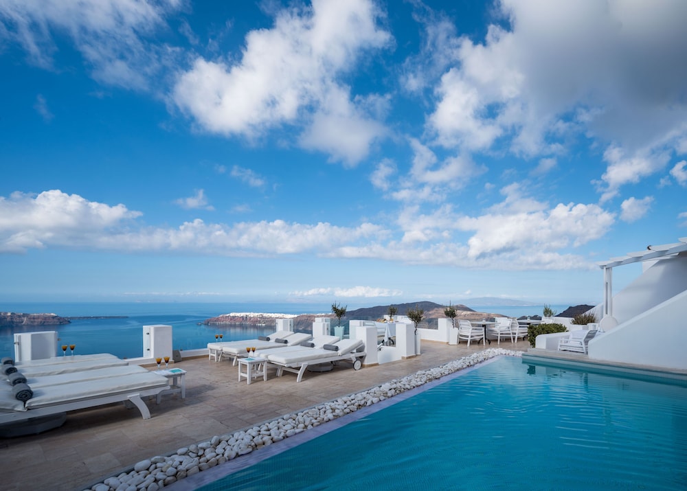 Hotel Above Blue Suites 68/80