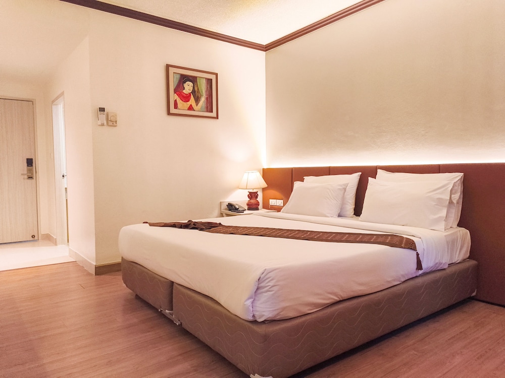 Deluxe, Double Bed