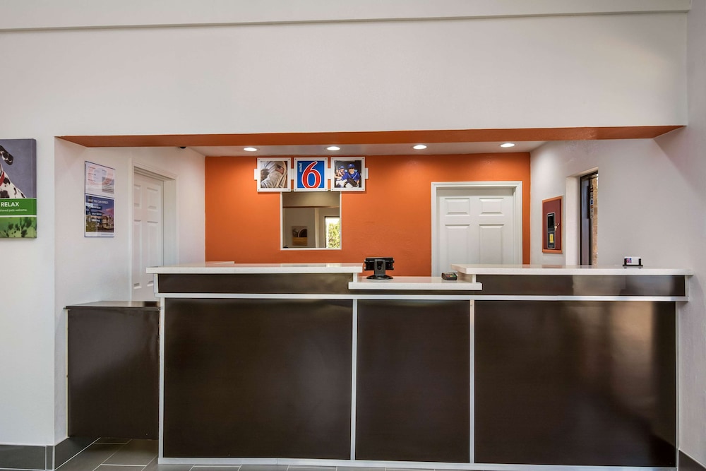 Motel6 Freeport, TX 15/54