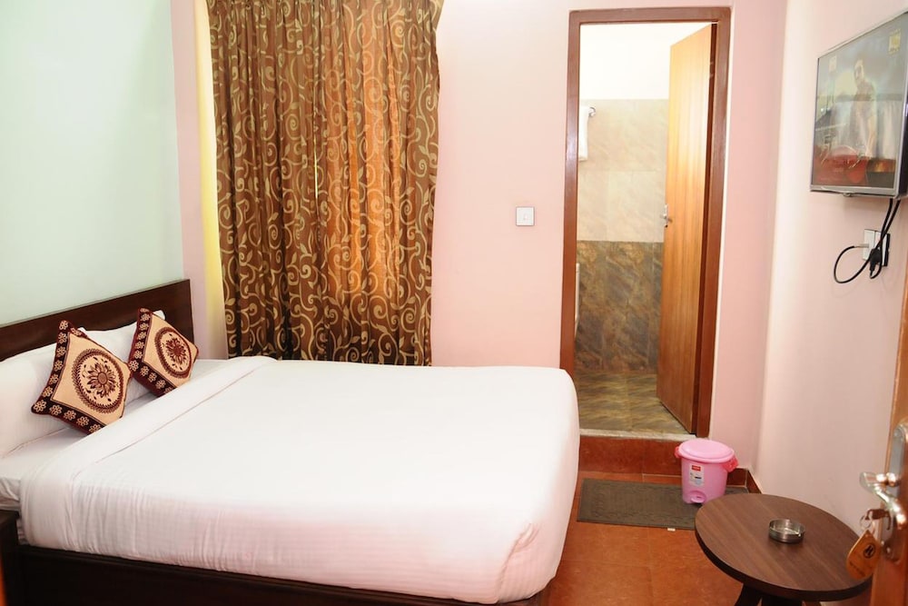 ラメシュウォラム ホテル 写真2