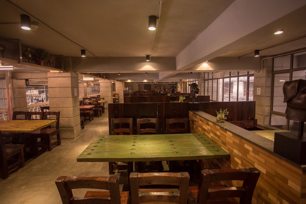 Gentury Boutique Hotel 23/31