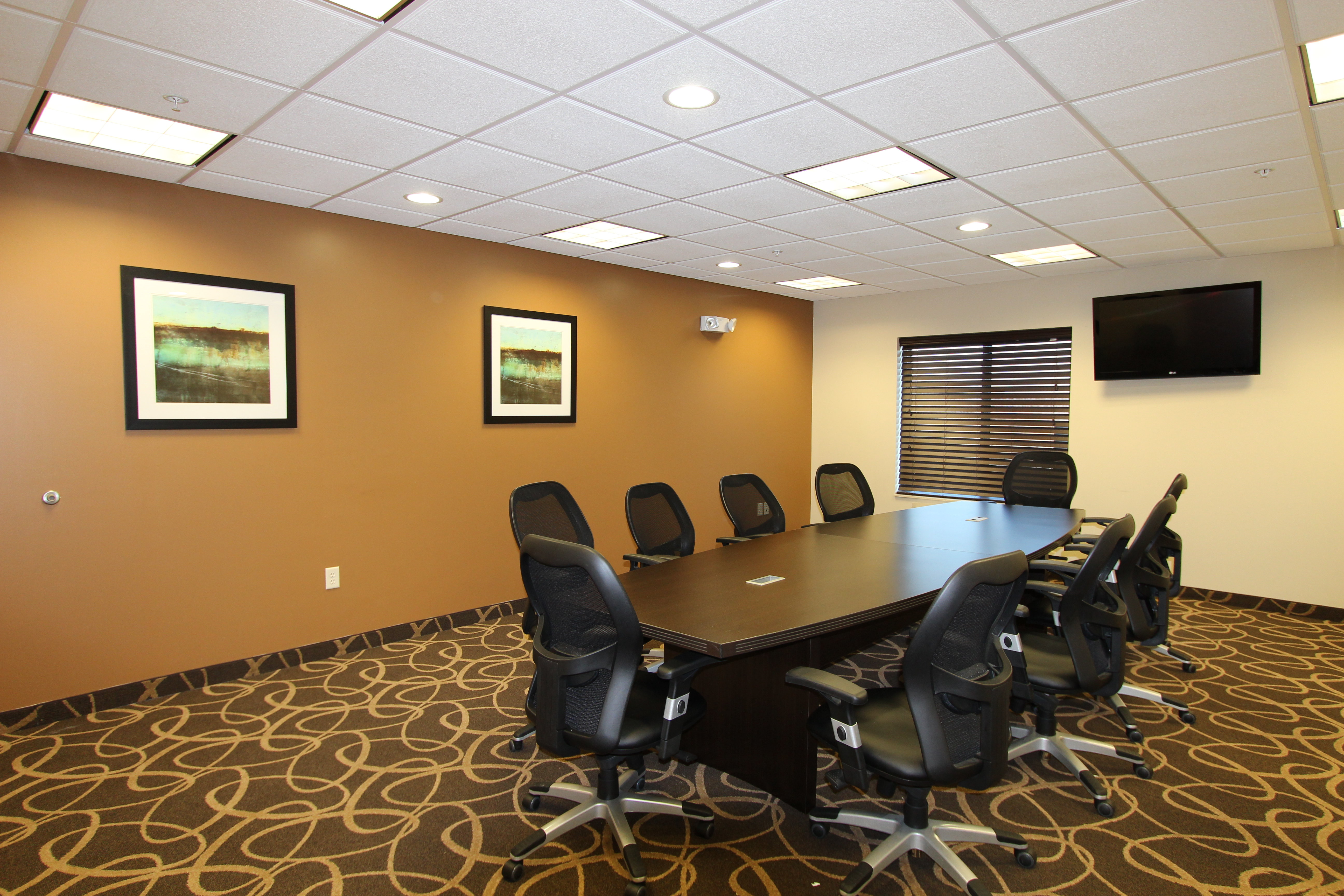 HOLIDAY INN EXPRESS HOTEL & SUITES ALBERT LEA - I-35 49/59