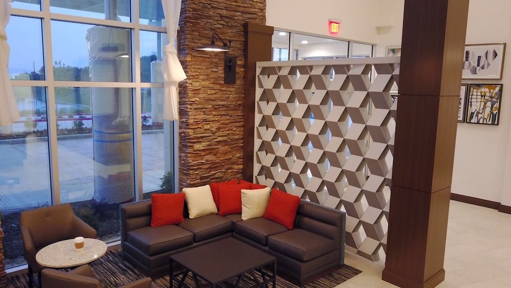 Hyatt Place Dallas/The Colony 37/61