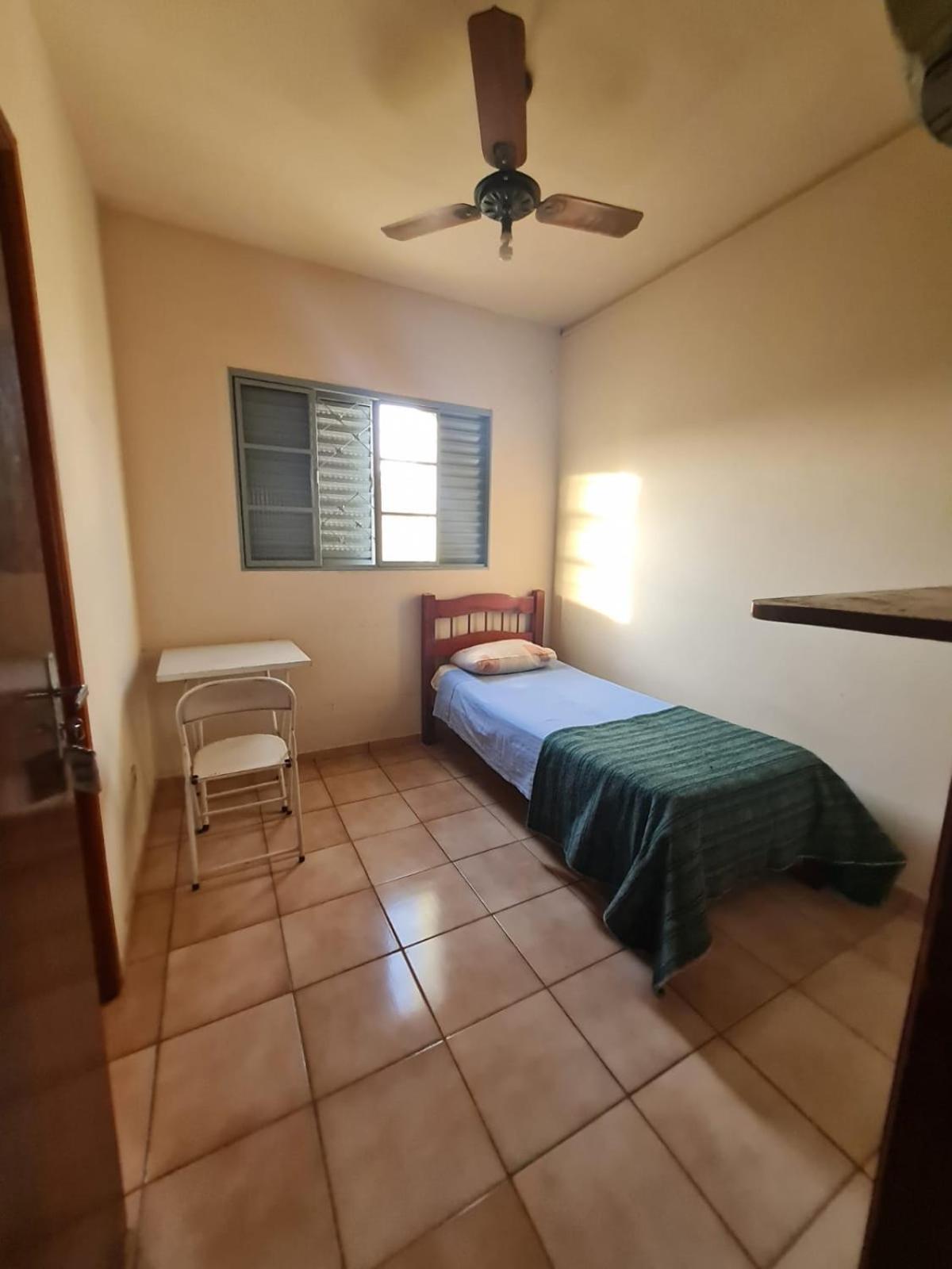 Hotel Gloria 8/17