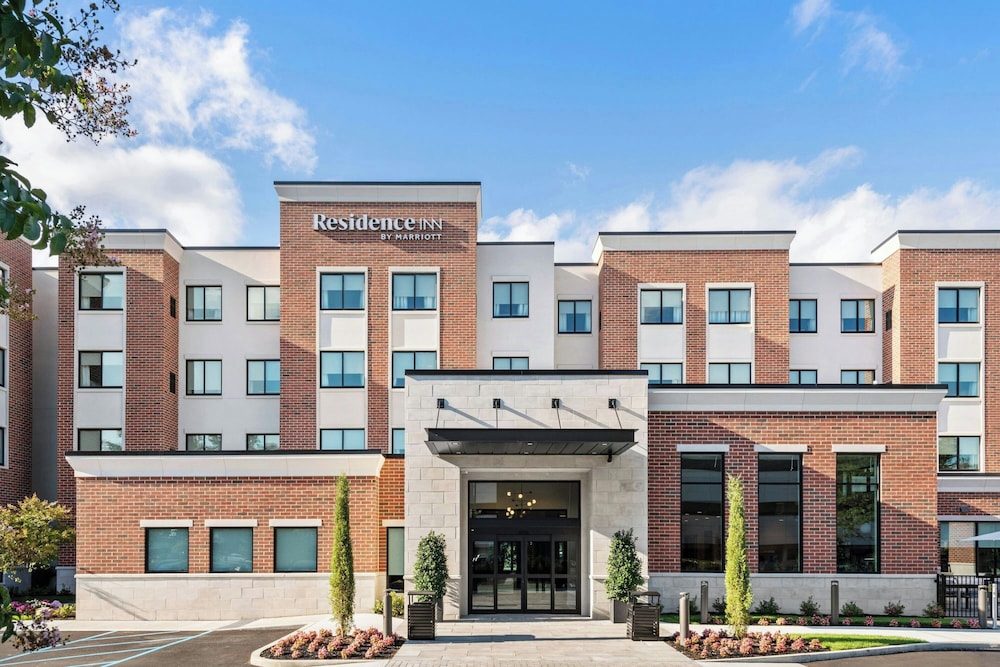 Residence Inn by Marriott Melville 1/43