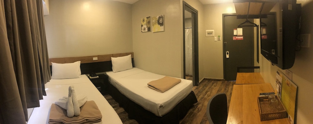 Cebu R Hotel Capitol 11/34