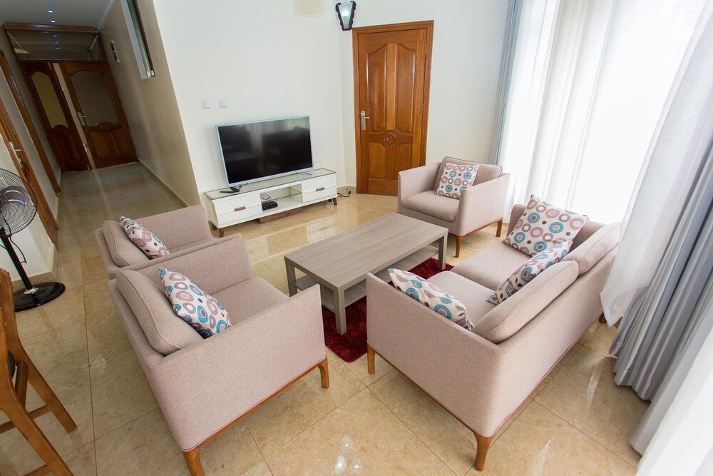 Pcg Gishushu Apartment 12/23