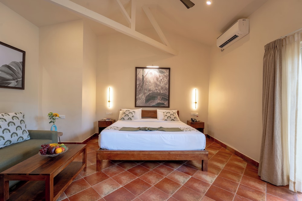 C'roque Beach Resort 11/50