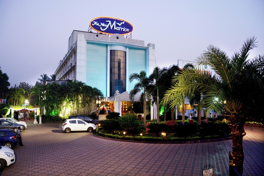 The New Marrion Hotel 36/44