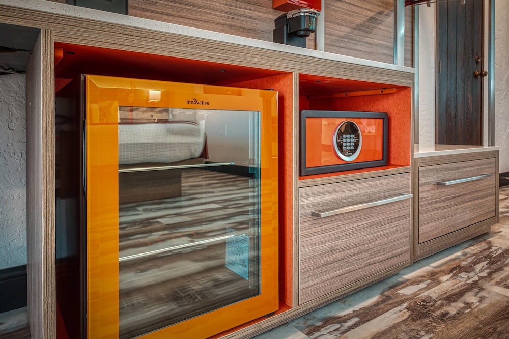 Casa Via Mar Inn, an Ascend Collection Hotel 55/85