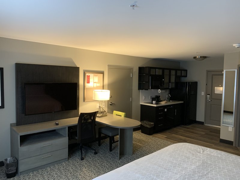 Candlewood Suites Lebanon 32/52