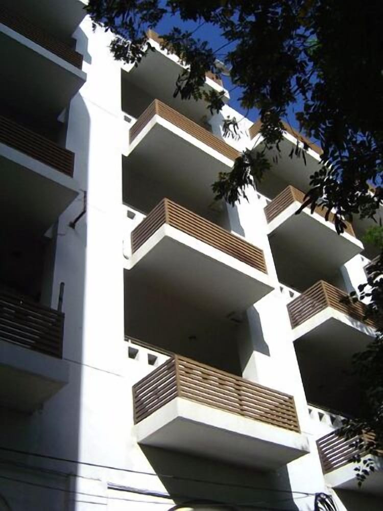 Royal Diamond Hotel 3/55