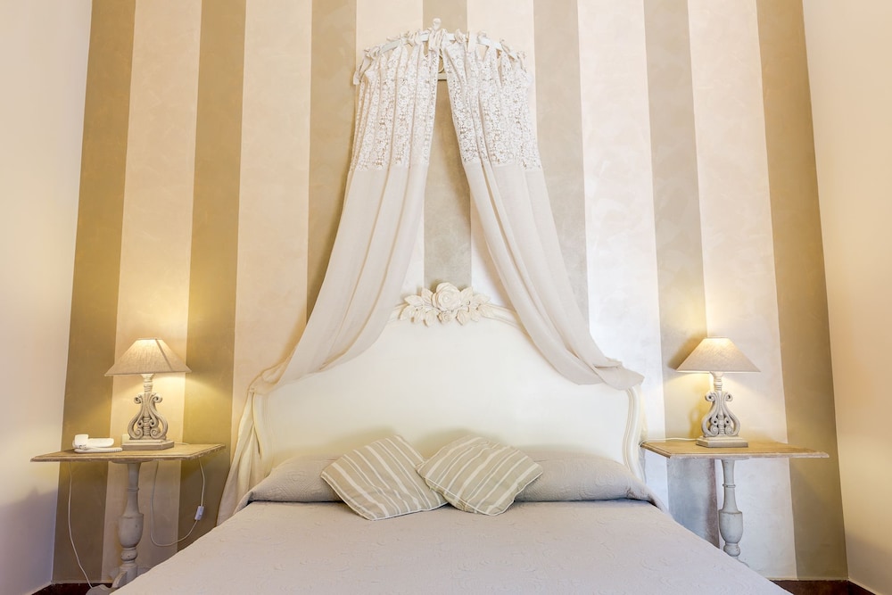 Villa Calandrino Hotel 30/65