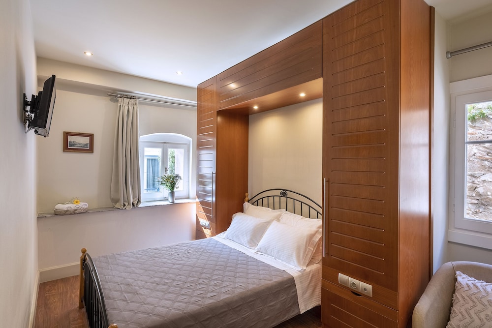 Palladion Hotel 13/37