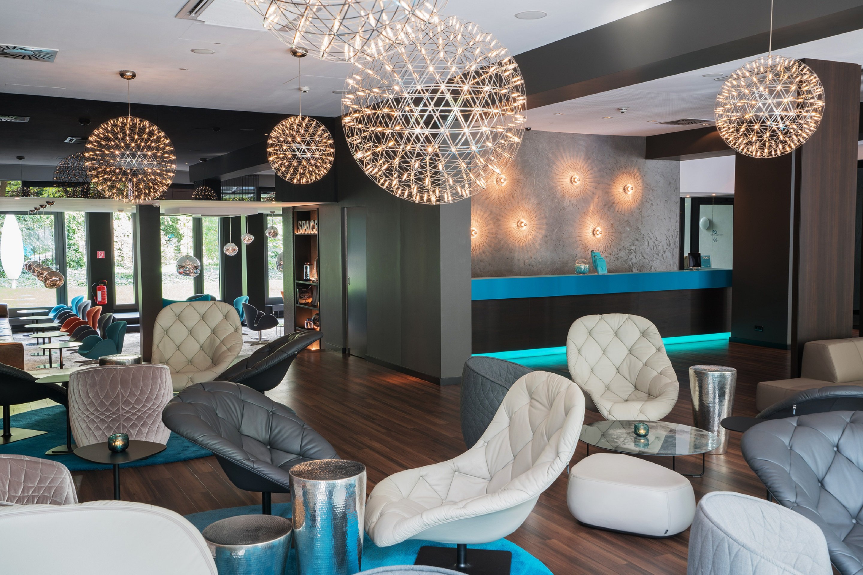 Hotel Motel One Berlin-Tiergarten 8/26