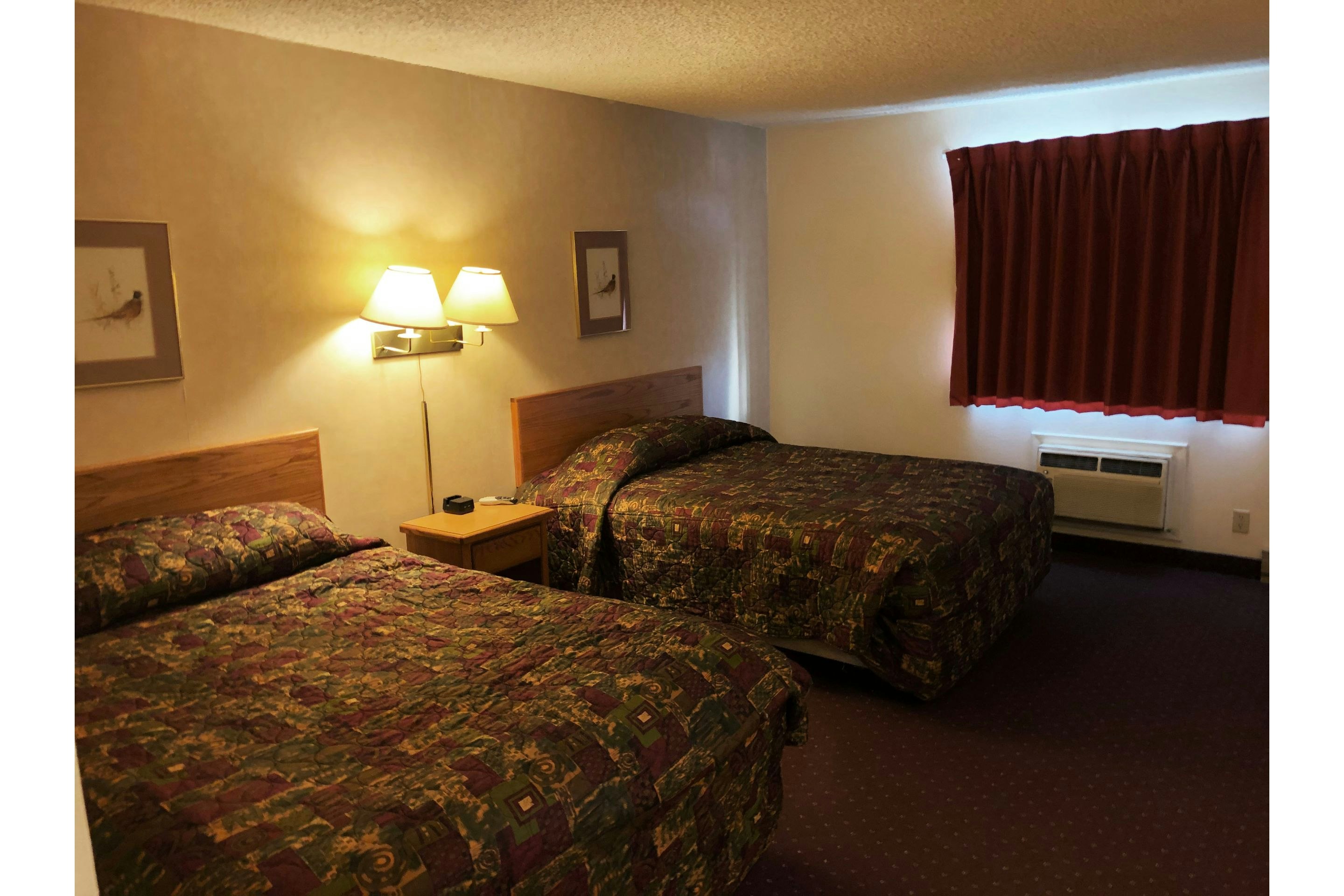 OYO Hotel Shelby MT Hwy 2 & I-15 25/44
