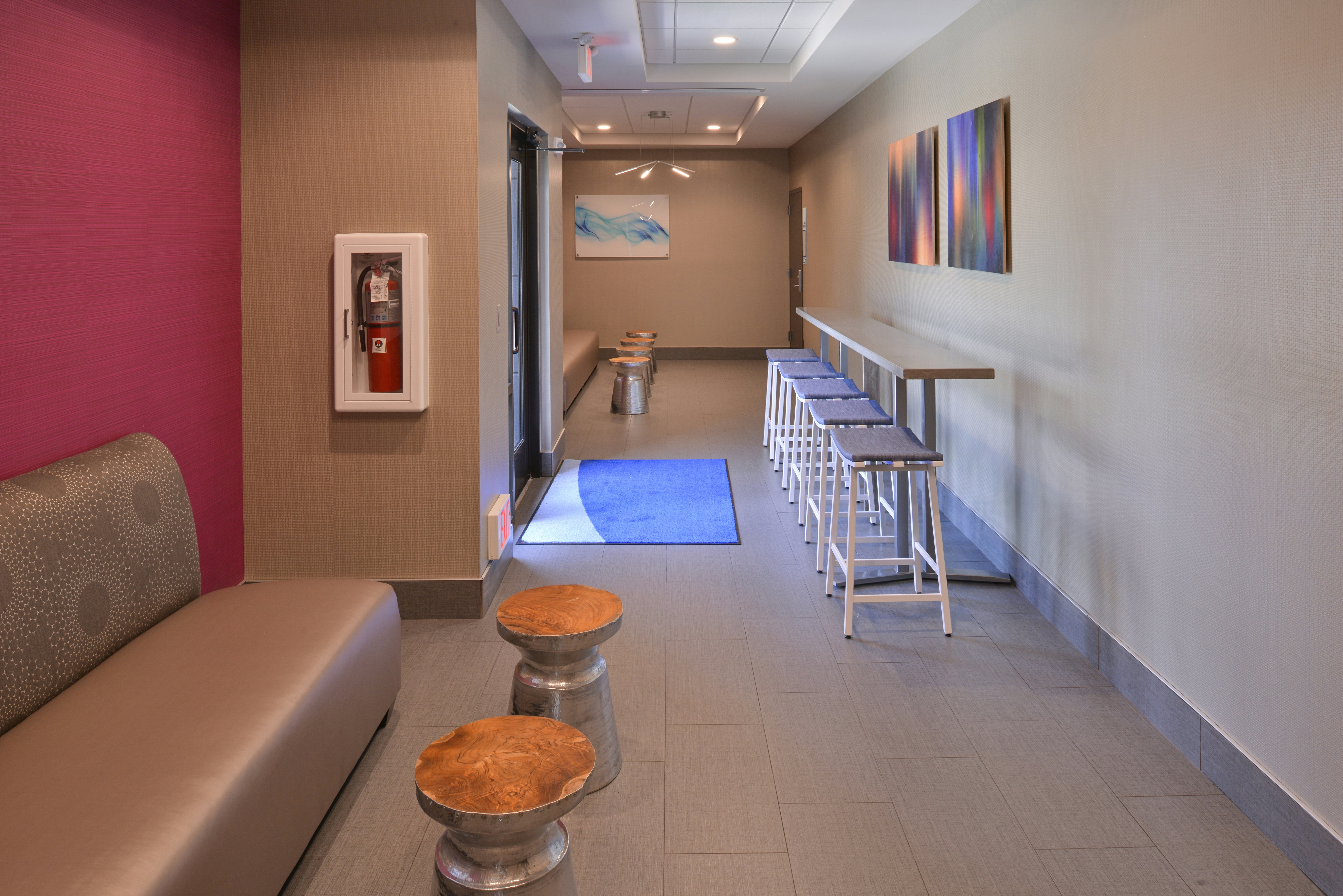 Holiday Inn Express Suites Bryant Benton Area 43/71