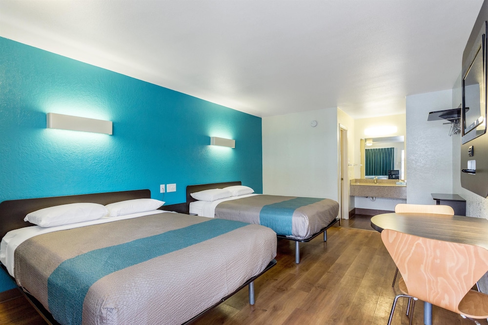 Motel6 Bryan, TX - College Station 49/67